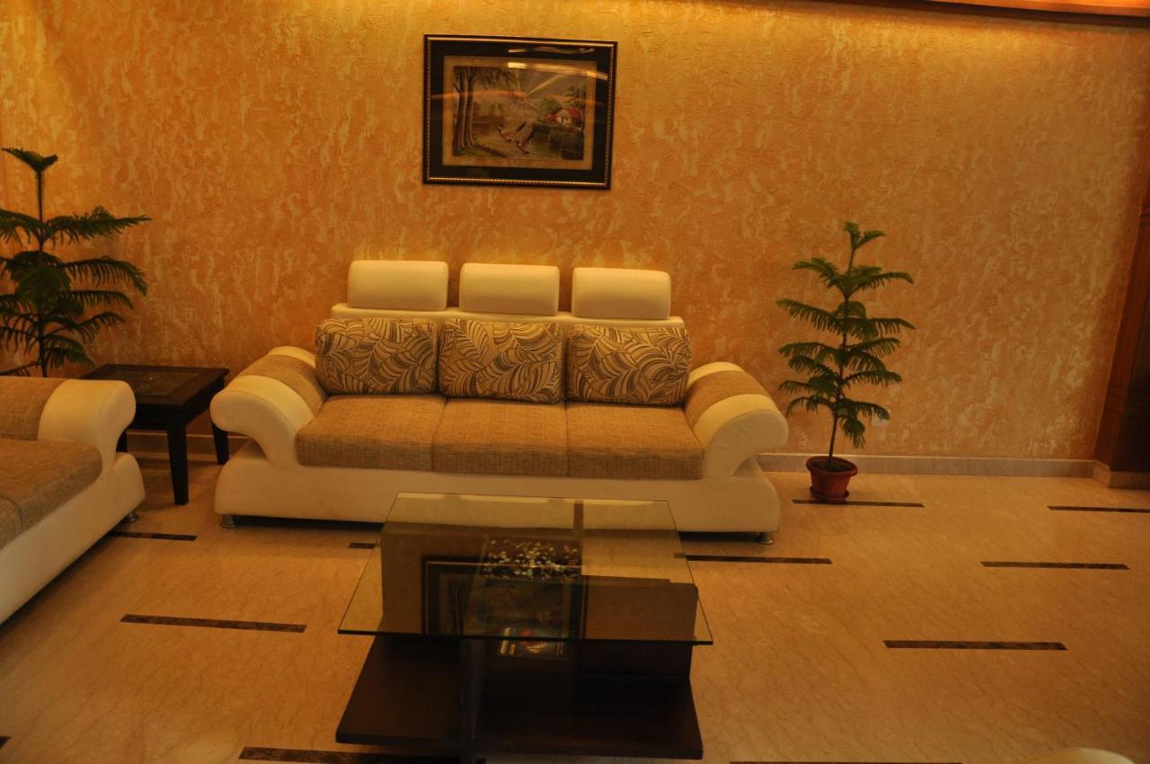 Divine Paradise Tavisha New Delhi Exterior photo