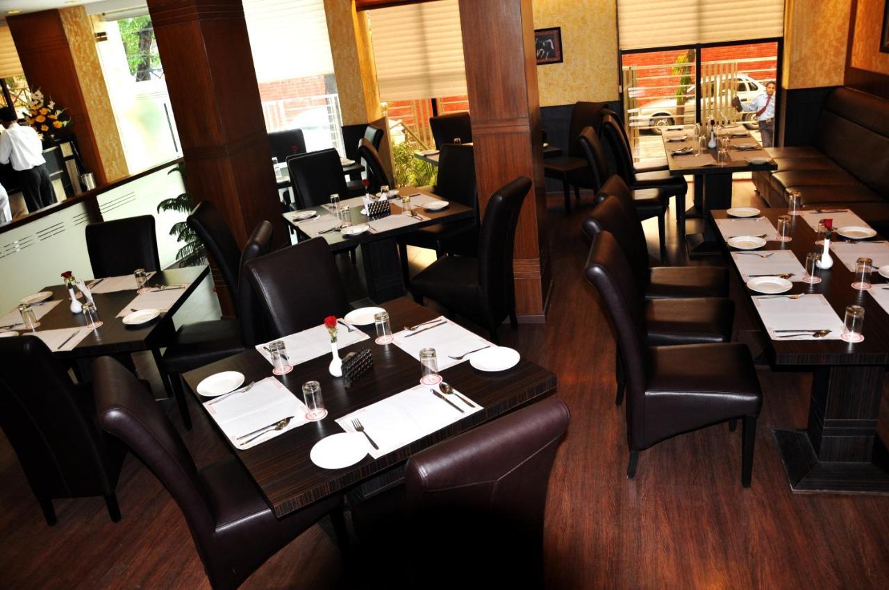 Divine Paradise Tavisha New Delhi Exterior photo