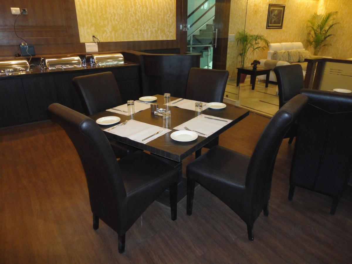 Divine Paradise Tavisha New Delhi Exterior photo