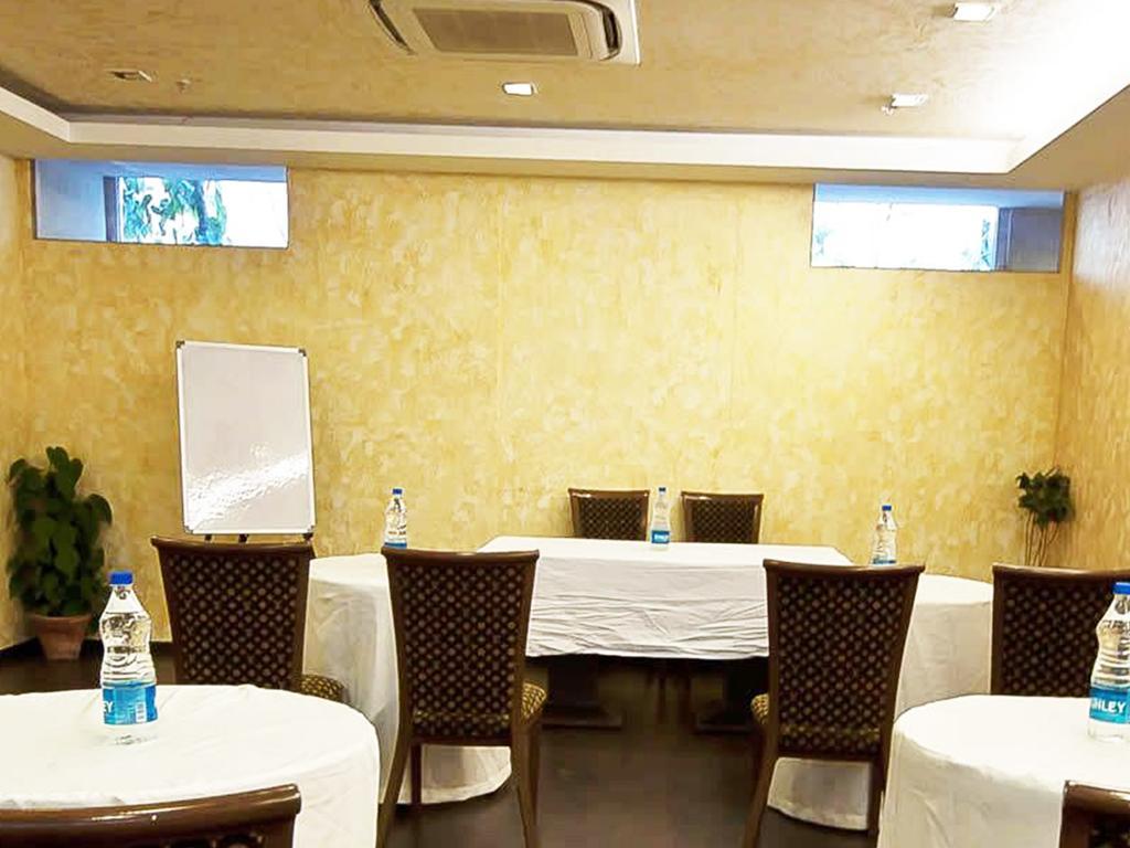Divine Paradise Tavisha New Delhi Exterior photo