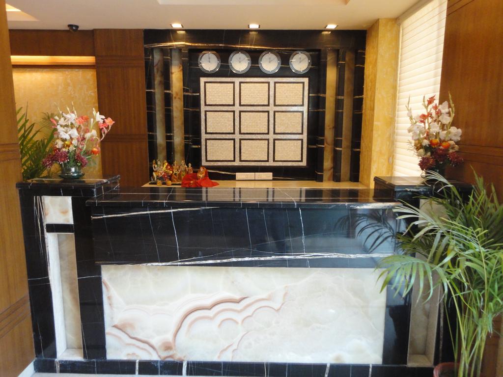 Divine Paradise Tavisha New Delhi Exterior photo