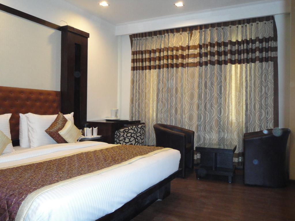 Divine Paradise Tavisha New Delhi Exterior photo