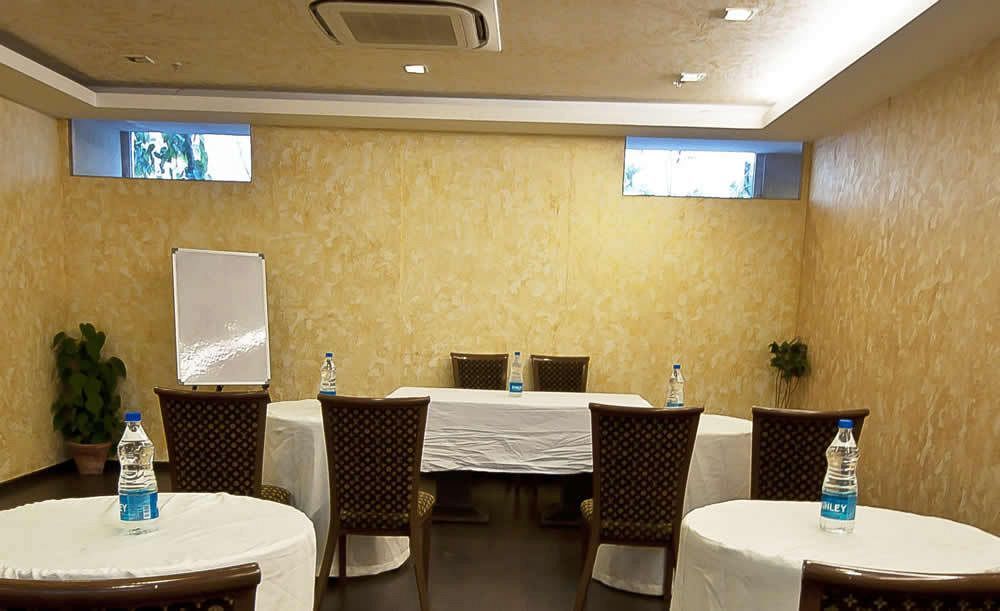 Divine Paradise Tavisha New Delhi Exterior photo