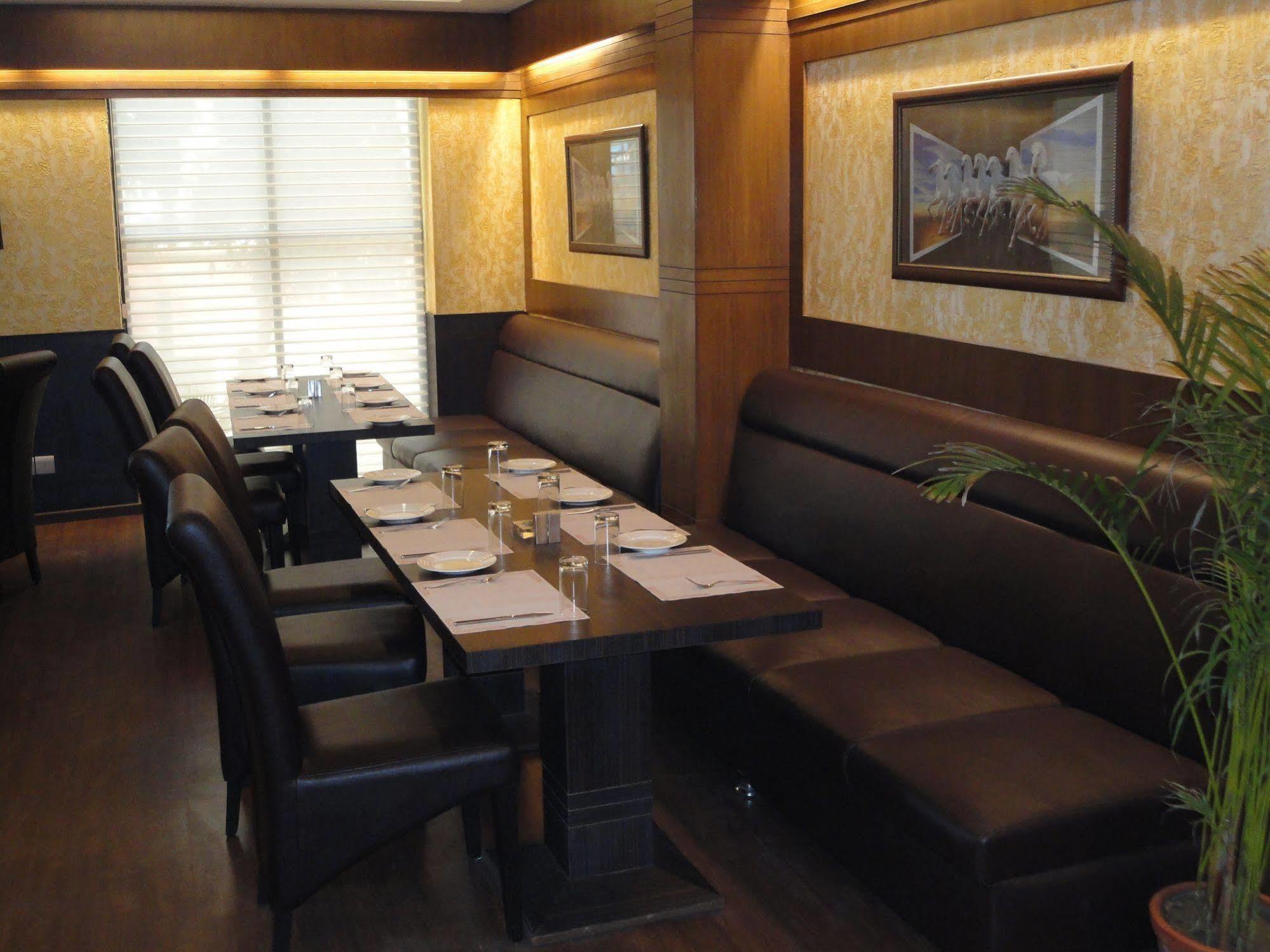 Divine Paradise Tavisha New Delhi Exterior photo