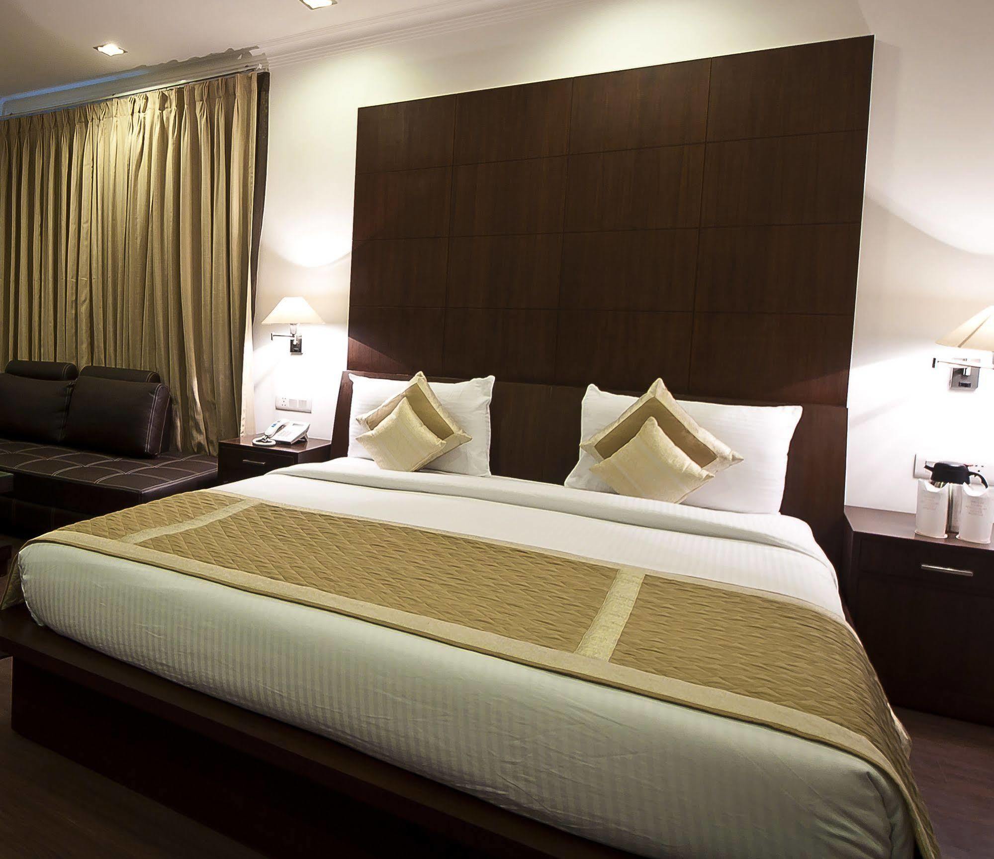 Divine Paradise Tavisha New Delhi Exterior photo