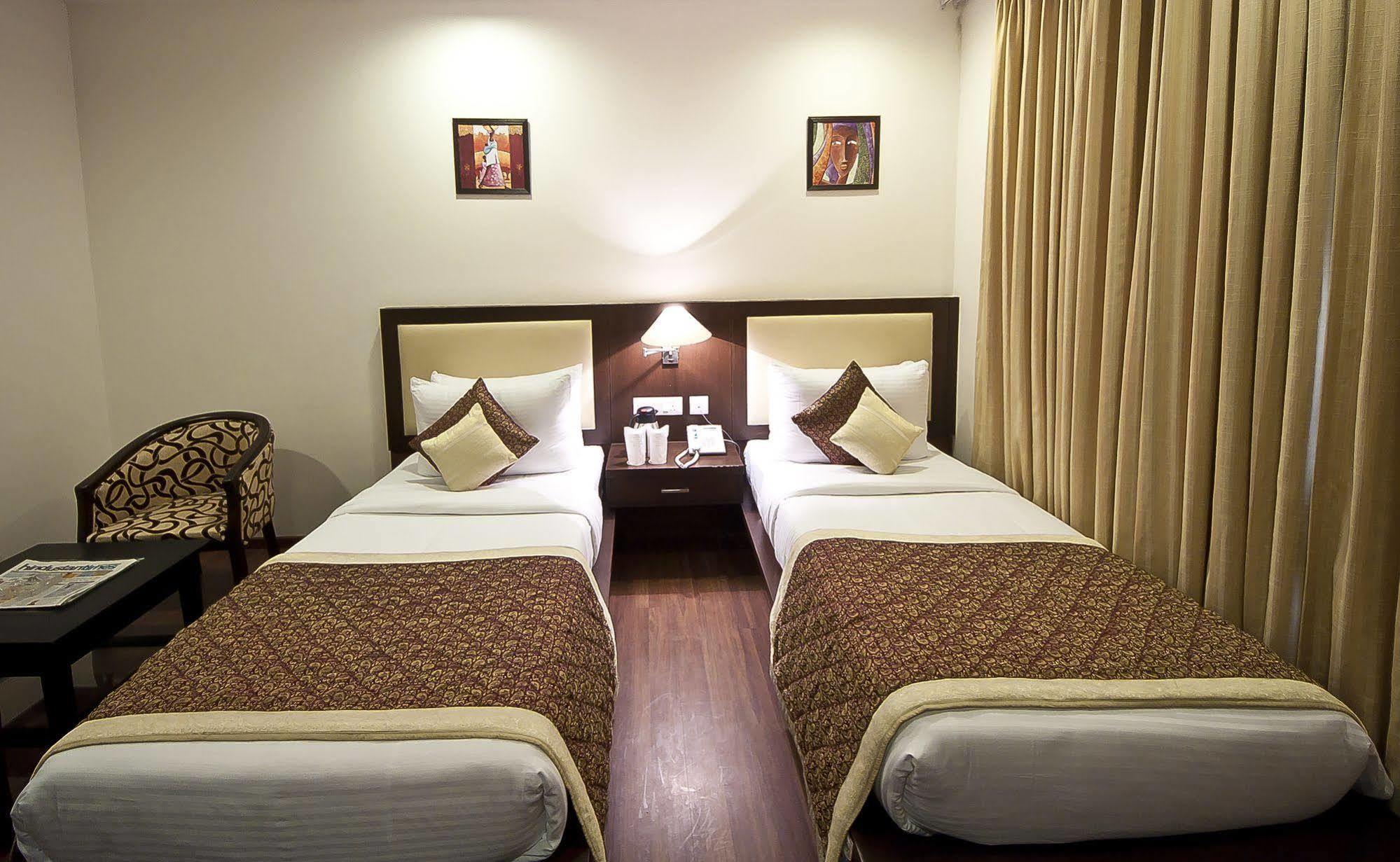 Divine Paradise Tavisha New Delhi Exterior photo